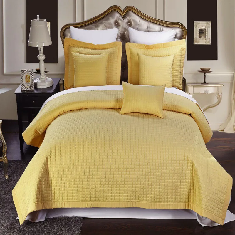 Luxury Checkered Quilted Wrinkle-Free 2-3 Piece Quilted Coverlet Set